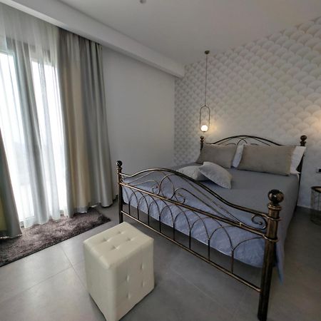 Thea Villas Makrýgialos Exterior foto